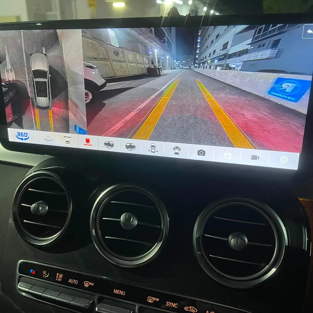 360-degree bird's-eye camera view on an in-dash ETHOS screen